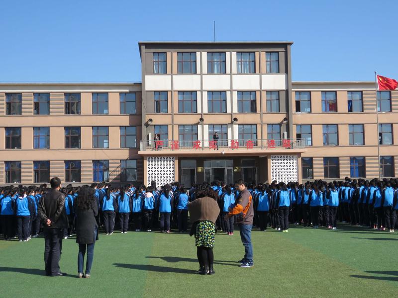 防患于未然 演练火灾逃生--长海高中开展消防应急疏散逃生演练